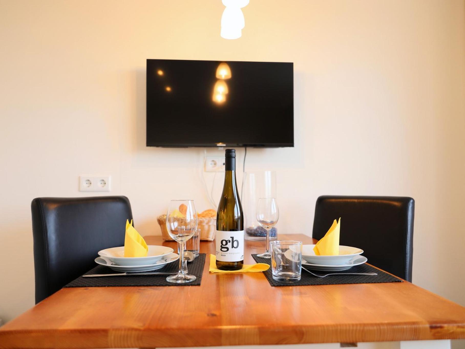 Wohnen Sie Im Herzen Westerlands, In Einer Komplett Neu Renovierten 1-Zimmer Wohnung Luaran gambar